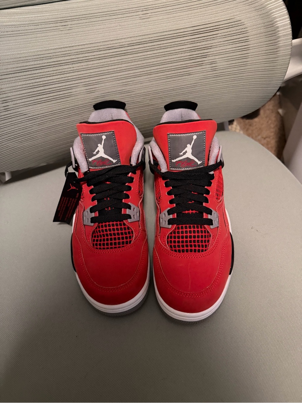 Air Jordan 4 Retro “Toro Bravo” Red – Size 7Y/ Womens 8.5